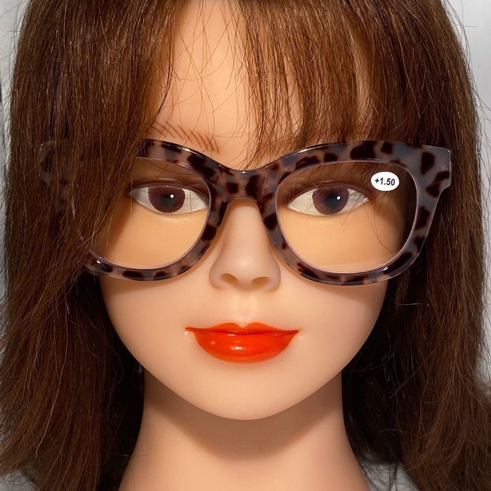 1495 Mona Reading Glasses 1.50 Reading Glasses Tortoise Frames NWT